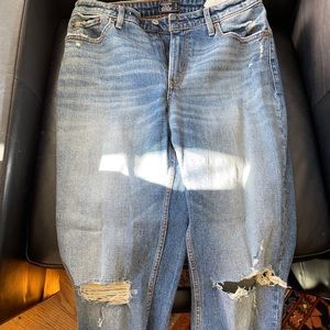 Abercrombie & Fitch Zoe Natural Rise Ankle Straight Jeans